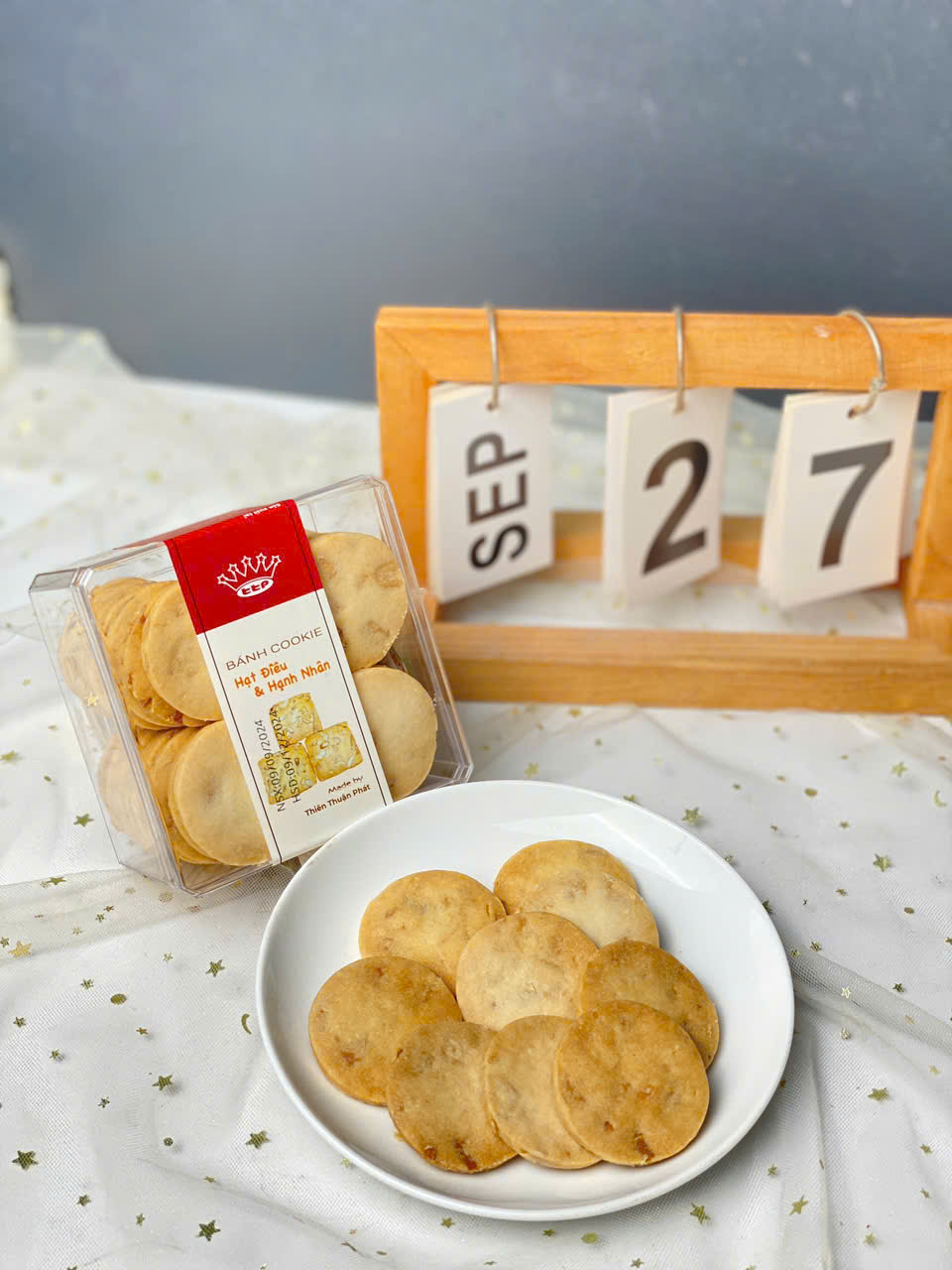 BÁNH COOKIES HẠNH NHÂN HẠT ĐIỀU
